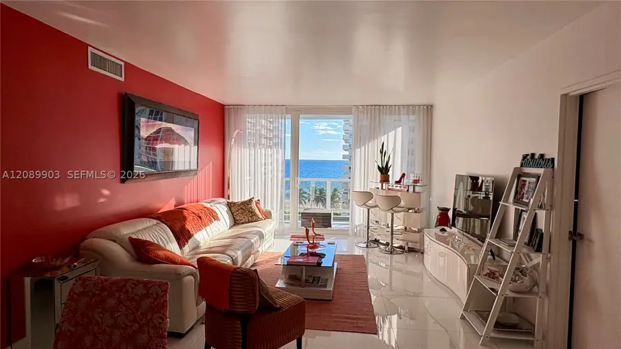 5700 Collins Ave #11B, Miami Beach, FL 33140 - #3
