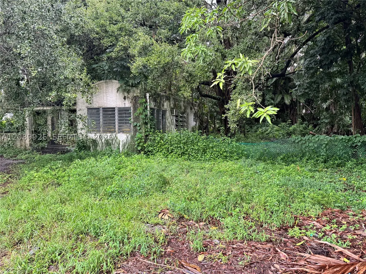 11305 NE 2nd Pl, Miami, FL 33161 - #1