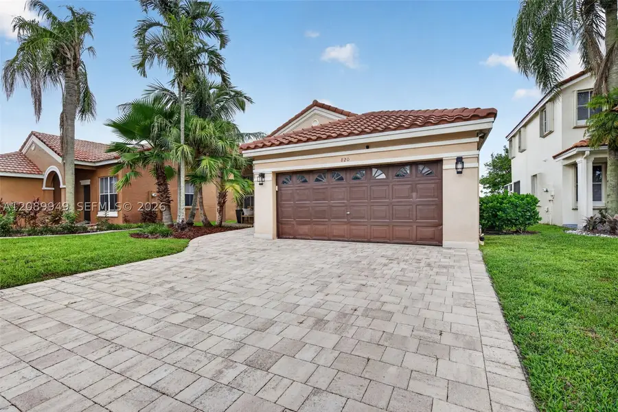 820 Falling Water Rd, Weston, FL 33326 - #2