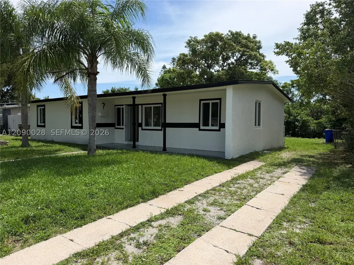 260 NE 42nd Ct, Deerfield Beach, FL 33064 - #1