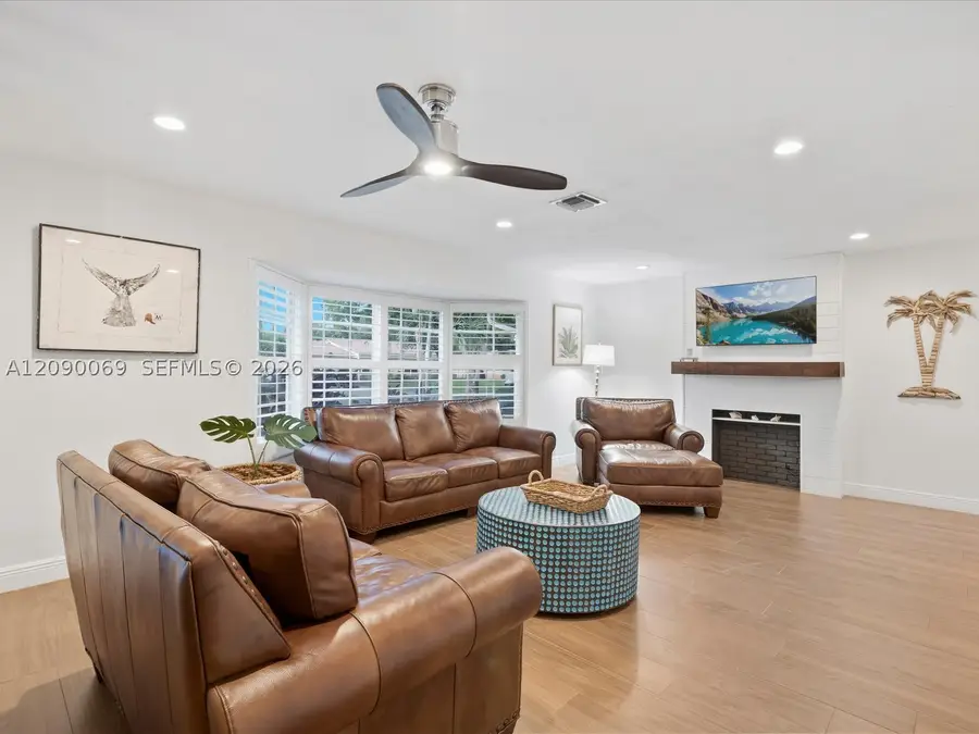 5740 SW 8th St, Plantation, FL 33317 - #2