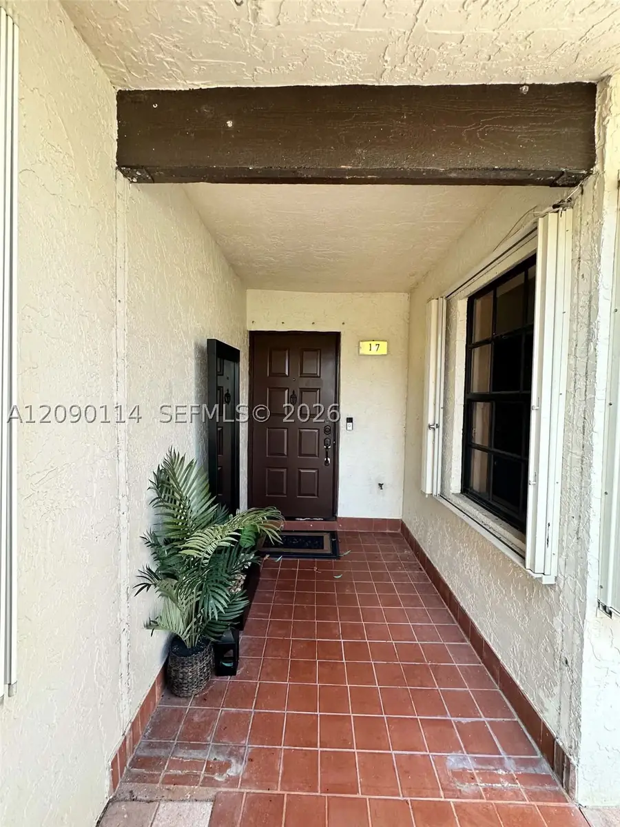 17 Columbia Ct, Deerfield Beach, FL 33442 - #3