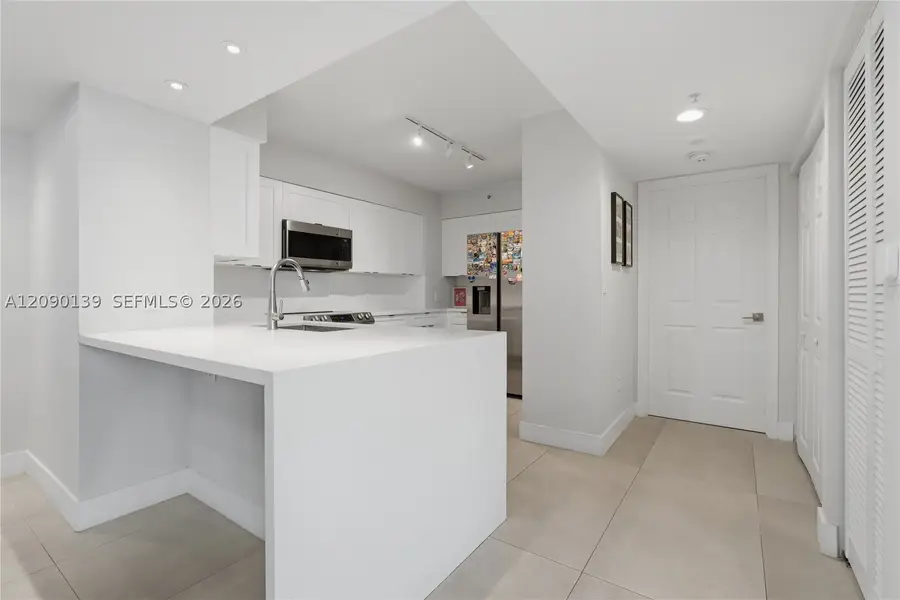 1155 Brickell Bay Dr #704, Miami, FL 33131 - #3
