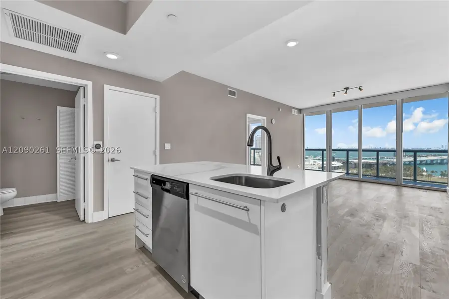888 Biscayne Blvd #1710, Miami, FL 33132 - #3