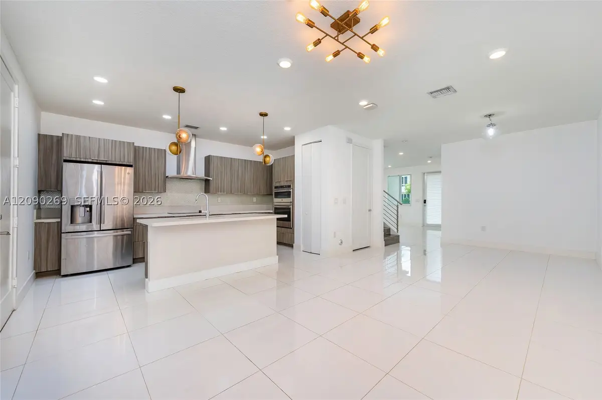 10365 NW 66th St, Doral, FL 33178 - #1