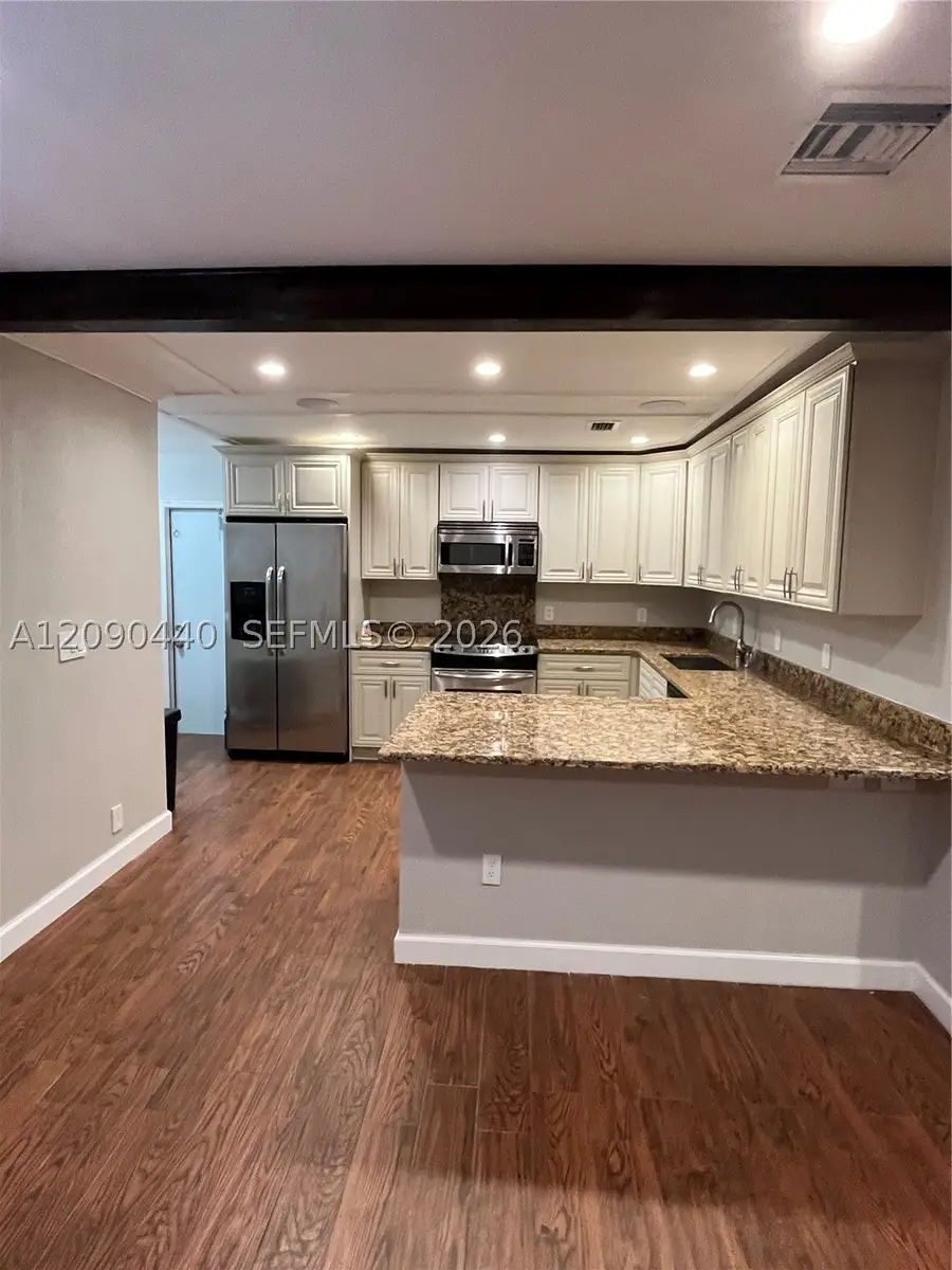 217 SW 10th St, Hallandale Beach, FL 33009 - #2