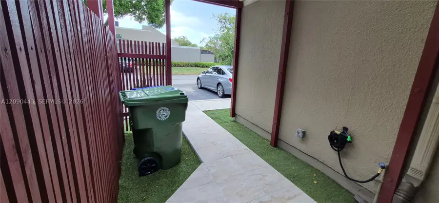 1441 W Fairway Rd, Pembroke Pines, FL 33026 - #3