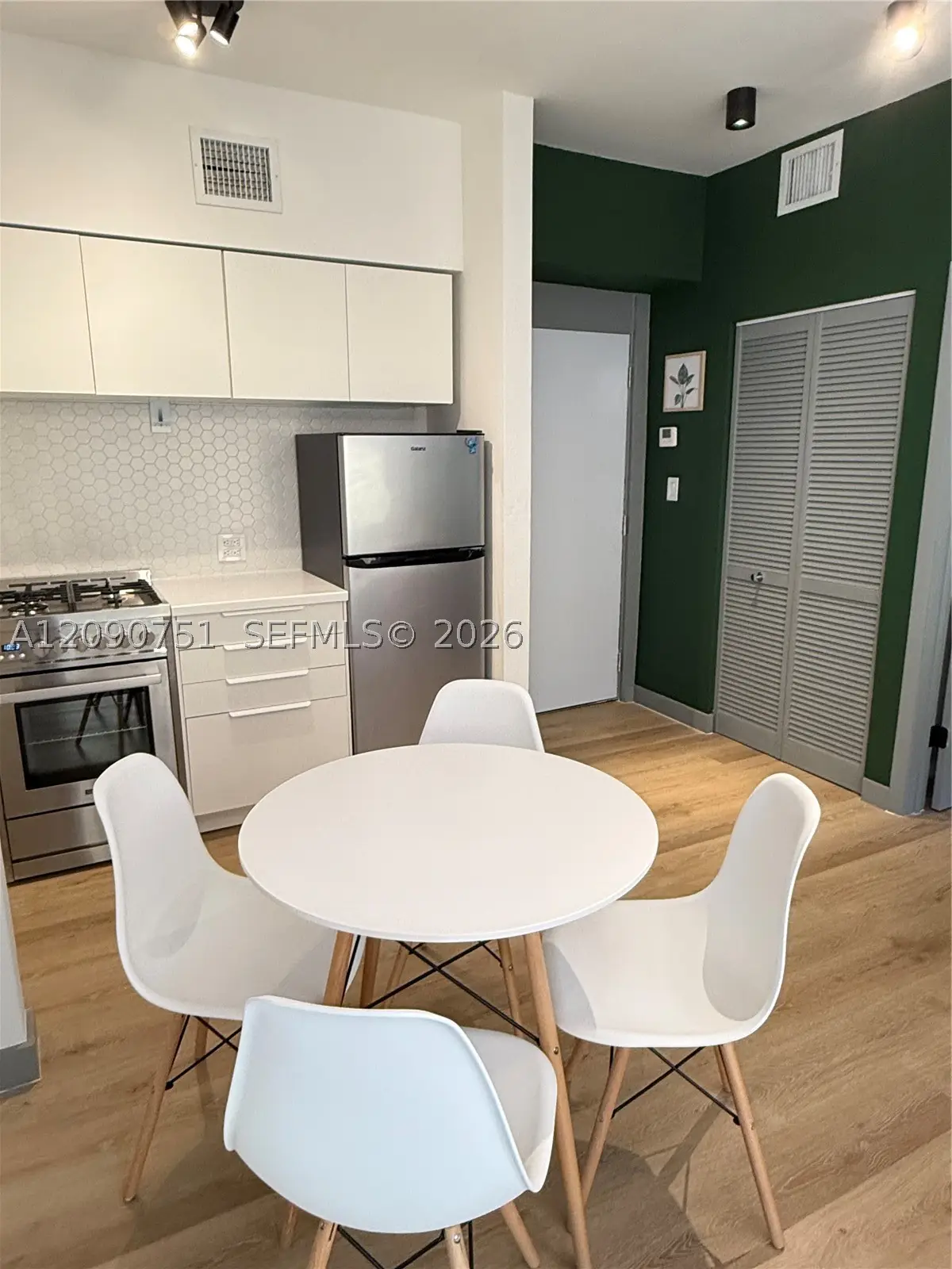 1320 Drexel Ave #302, Miami Beach, FL 33139 - #1