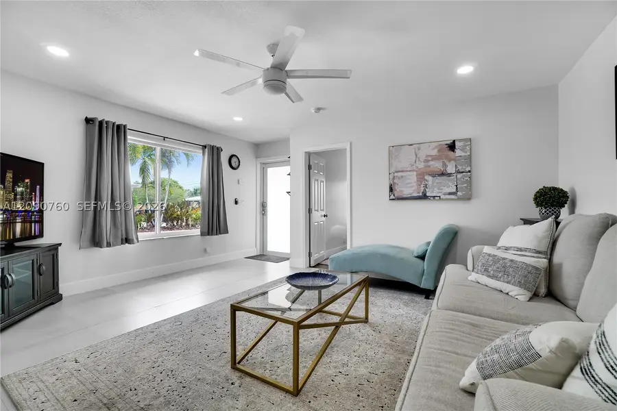 617 NW 30th Ct, Wilton Manors, FL 33311 - #2