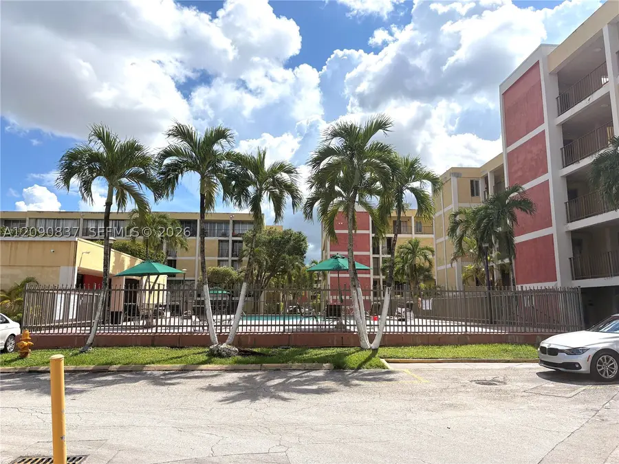 9270 Fontainebleau Blvd #203, Miami, FL 33172 - #3