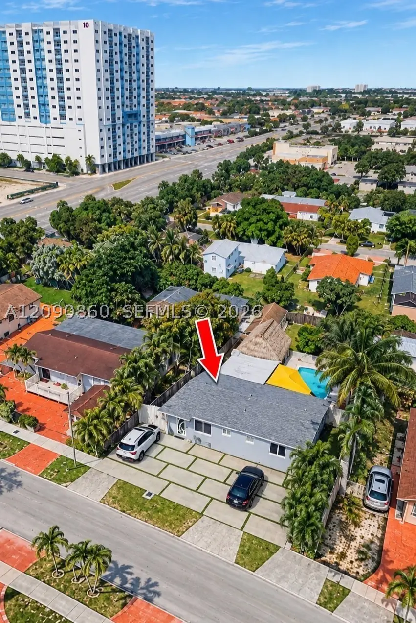 10665 SW 6 St, Miami, FL 33174 - #1
