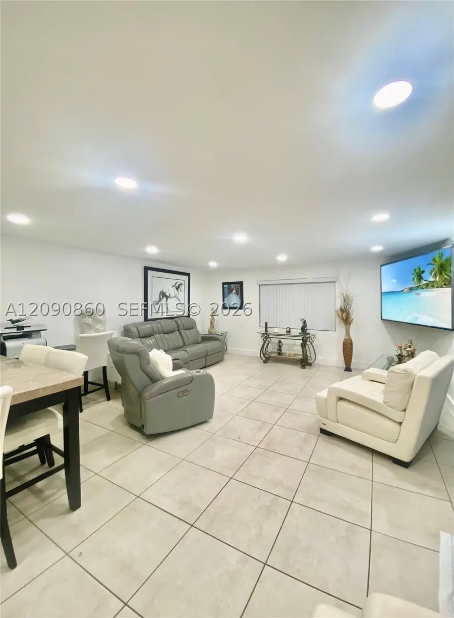 10665 SW 6 St, Miami, FL 33174 - #3