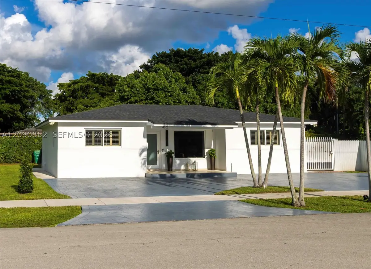 4301 SW 85th Ave, Miami, FL 33155 - #1