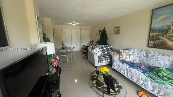 8850 Fontainebleau Blvd #203, Miami, FL 33172 - #2