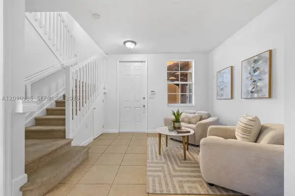 9143 SW 227th St #6, Cutler Bay, FL 33190