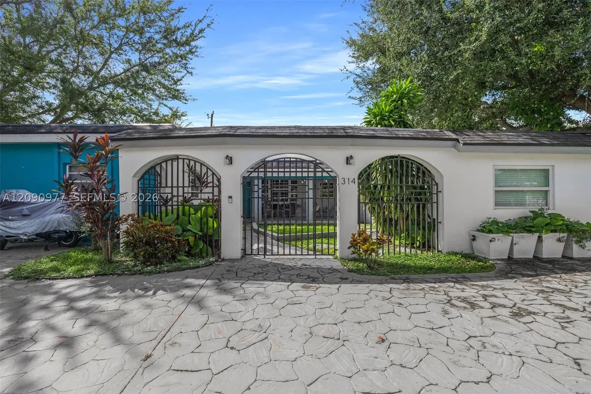314 NW 106th St, Miami, FL 33150 - #1