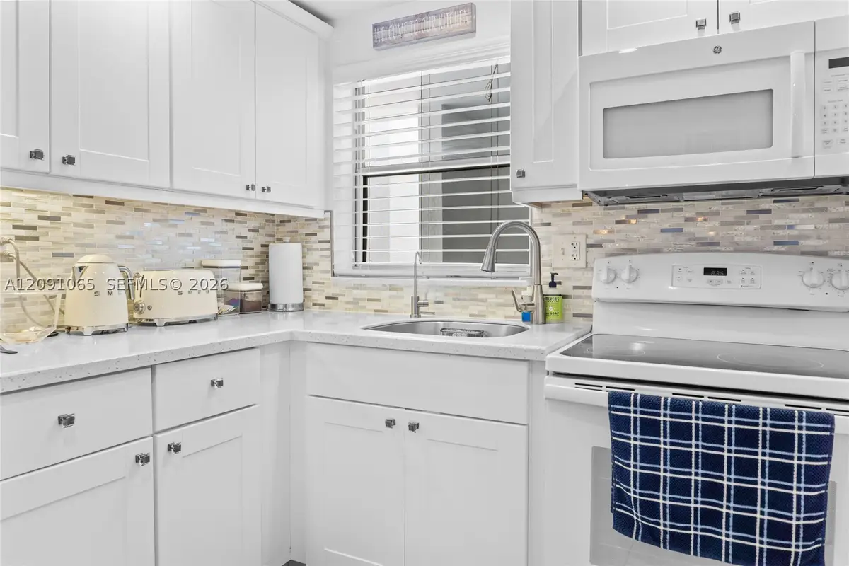 1720 Jefferson St #407, Hollywood, FL 33020 - #1