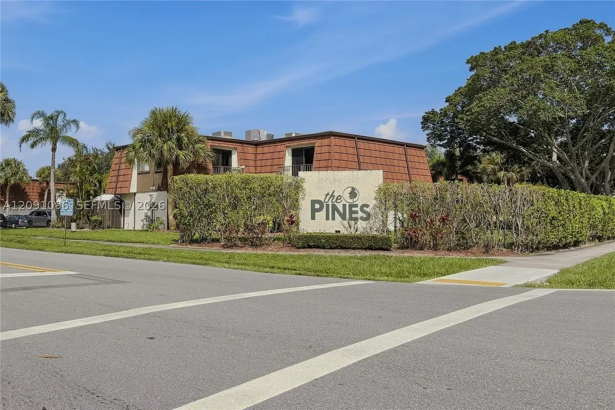 2160 White Pine Cir #B, Greenacres, FL 33415 - #1