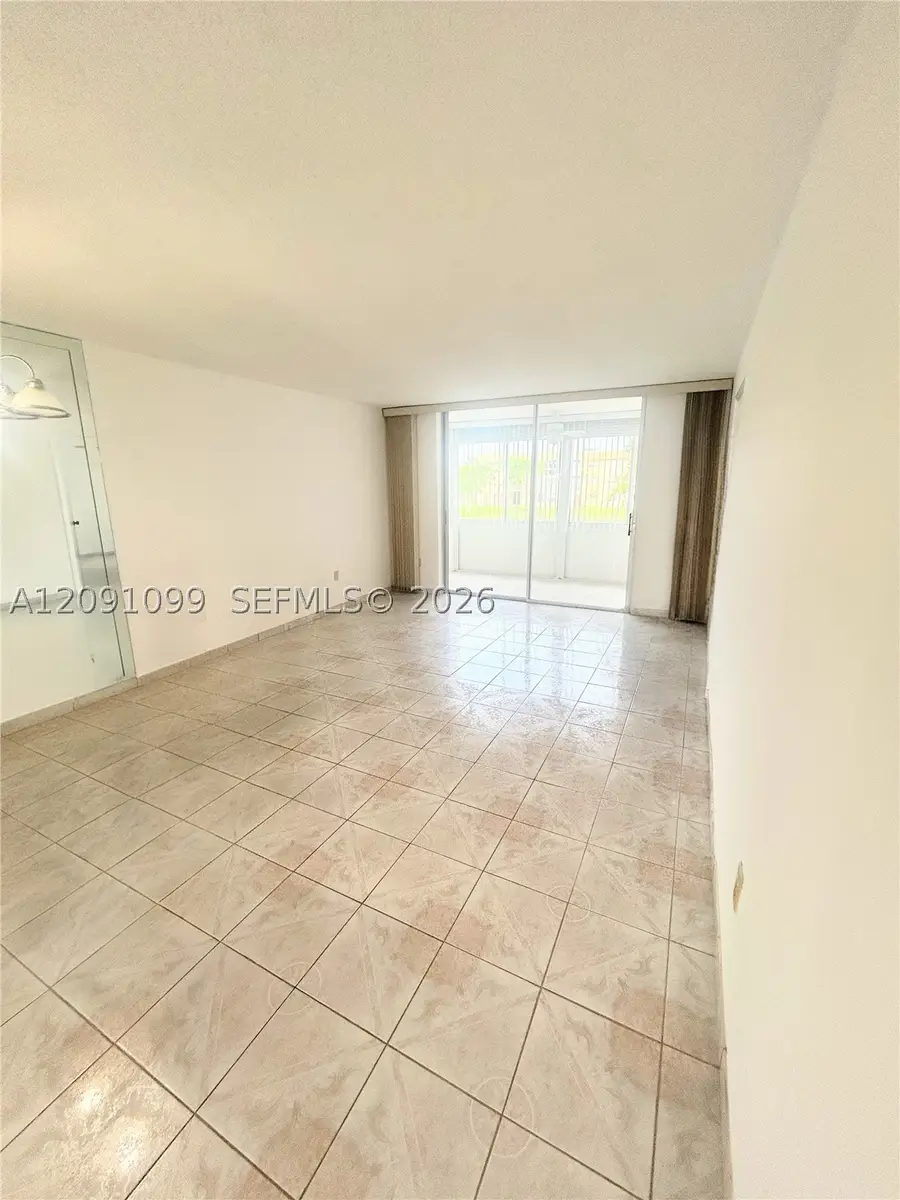 8345 Sunrise Lakes Blvd #210, Sunrise, FL 33322 - #3