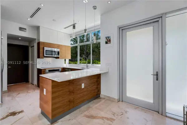 548 Fernwood Rd #548, Key Biscayne, FL 33149