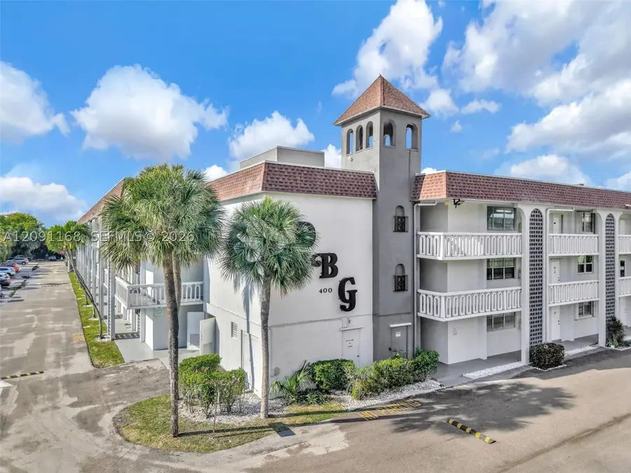 400 SE 10th St #303, Deerfield Beach, FL 33441 - #2