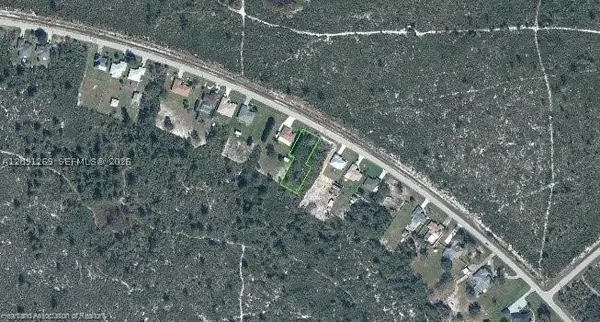 6153 Columbus Blvd, Sebring, FL 33872