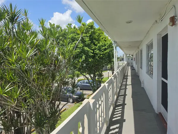20210 NE 2nd Ave #V30, Miami Gardens, FL 33179
