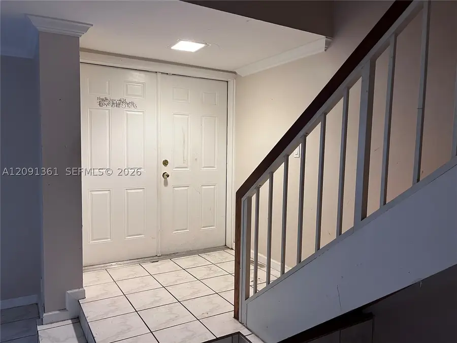 11010 Clubhouse Rd, Pembroke Pines, FL 33026 - #3