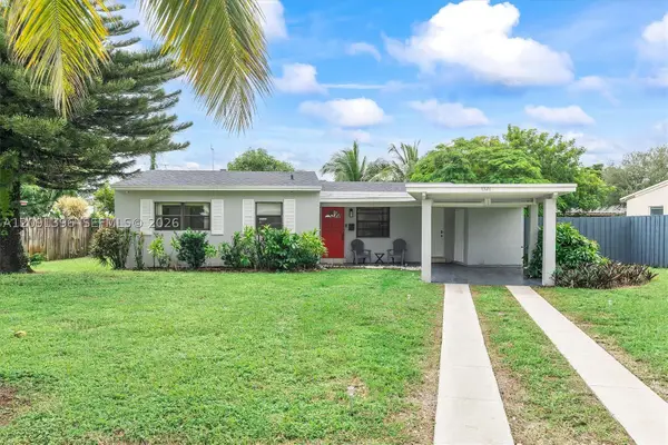 6528 SW 26th St, Miramar, FL 33023
