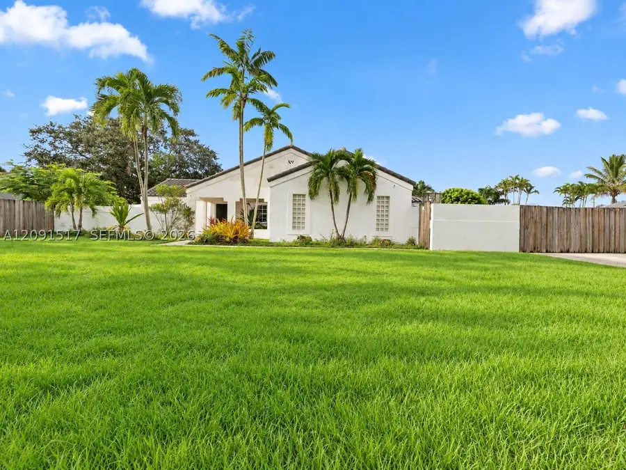 15221 SW 158th St, Miami, FL 33187 - #2