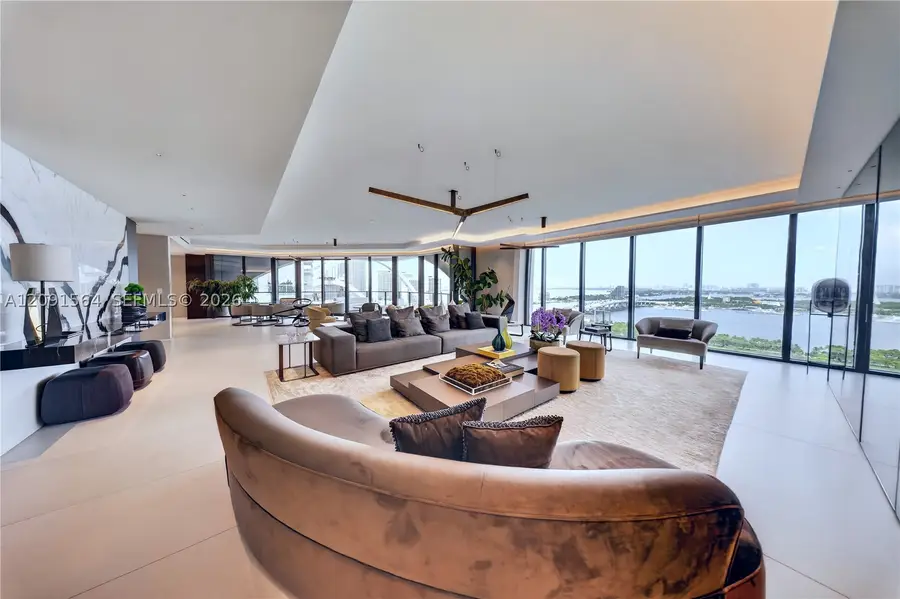 1000 NE Biscayne Blvd #2202, Miami, FL 33132 - #2