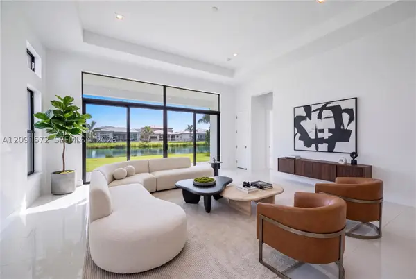 20342 Juniper Bay Ave, Boca Raton, FL 33434