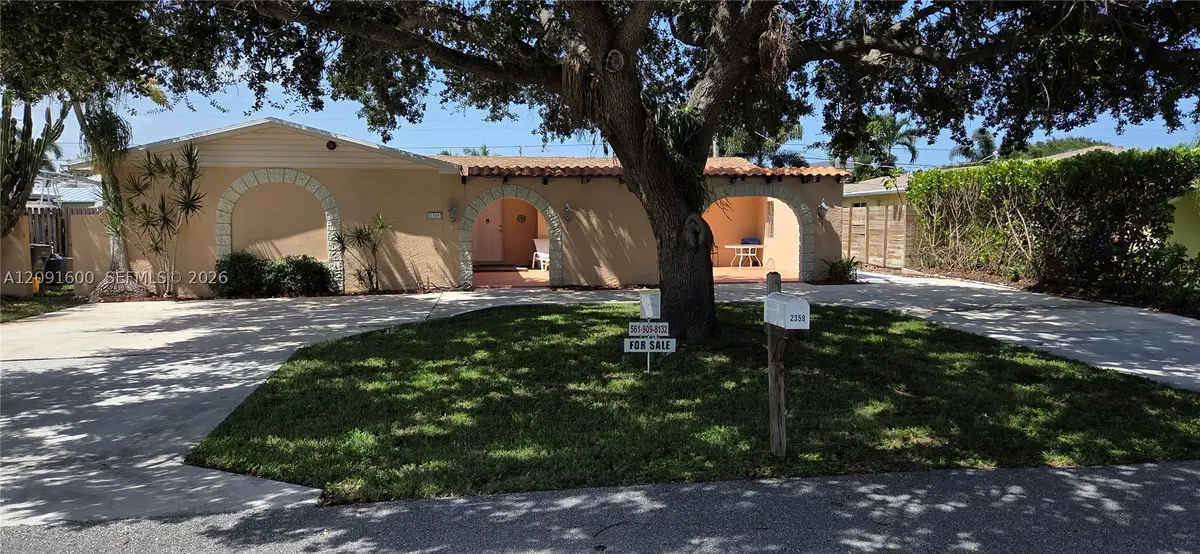 2359 N Wallen Dr, Palm Beach Gardens, FL 33410 - #1