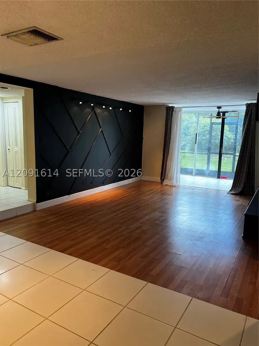 3720 Inverrary Dr #1W, Lauderhill, FL 33319 - #3