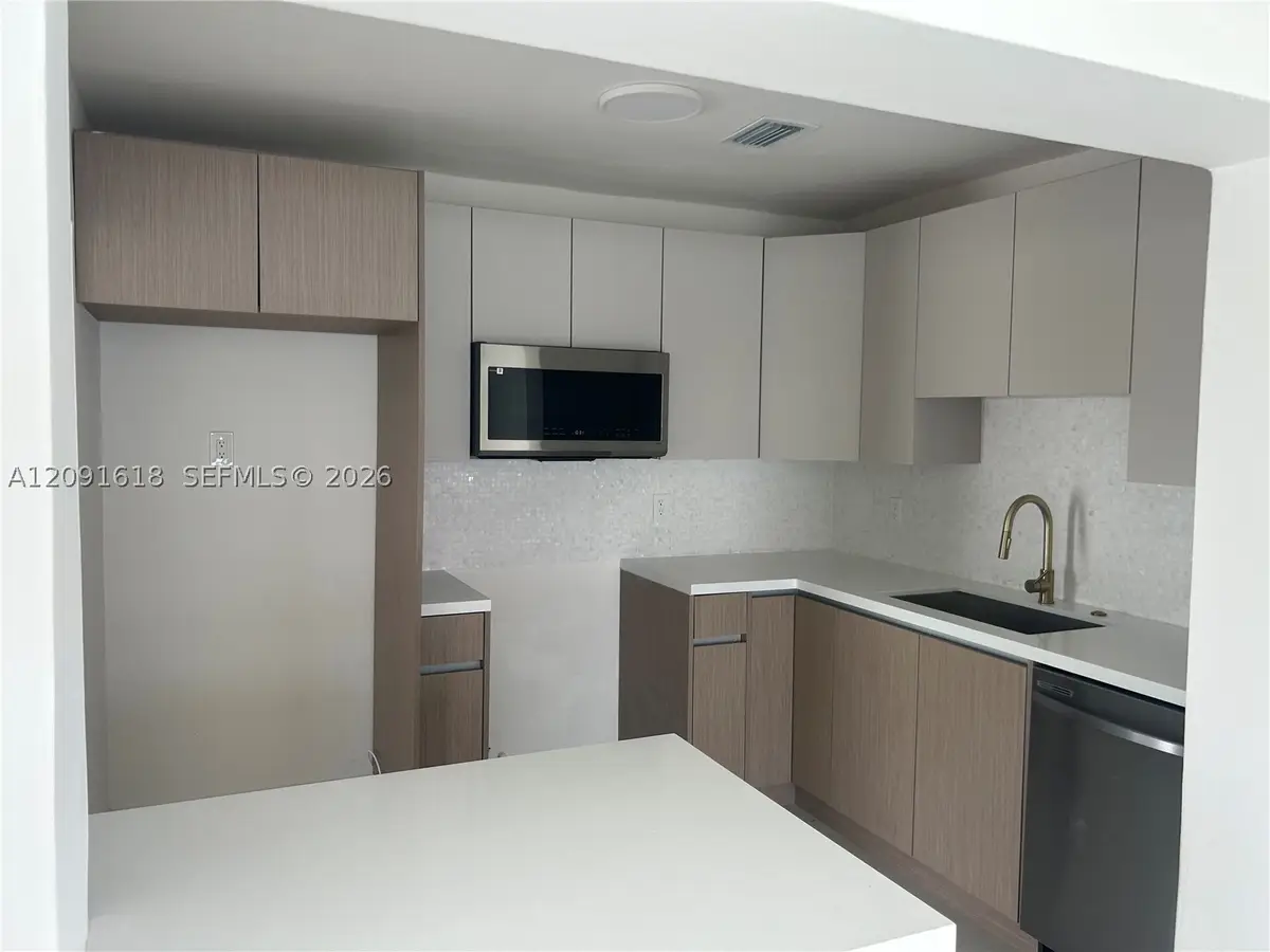 9230 SW 41st St, Miami, FL 33165 - #1