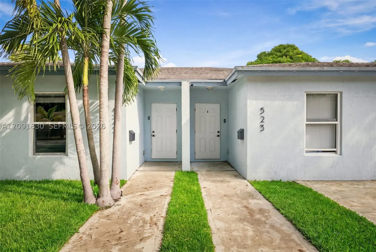 523-525 NW 106th St, Miami, FL 33150 - #1