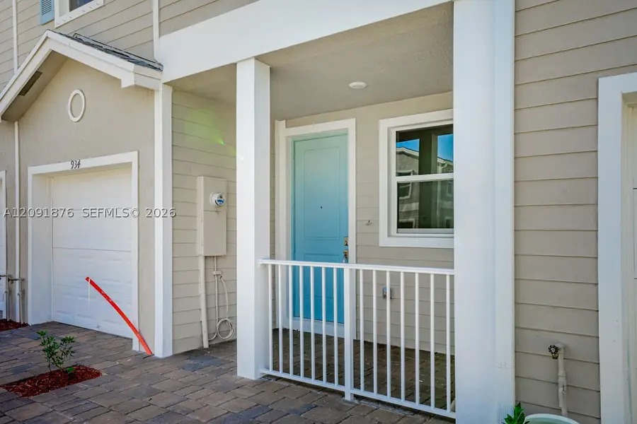 934 SE 19th St, Homestead, FL 33034 - #3