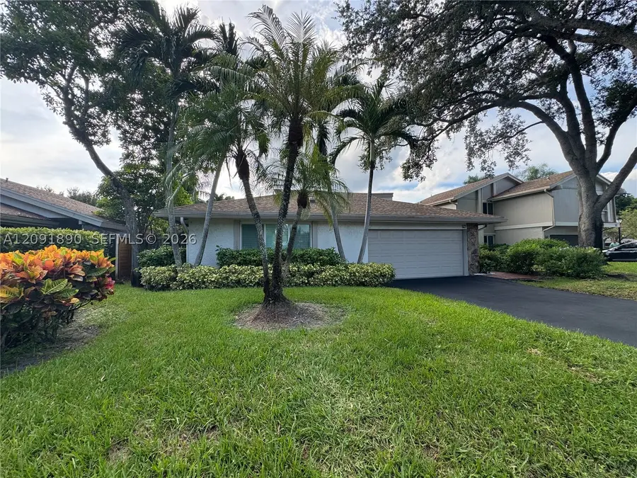 76 Ivy Rd, Hollywood, FL 33021 - #2