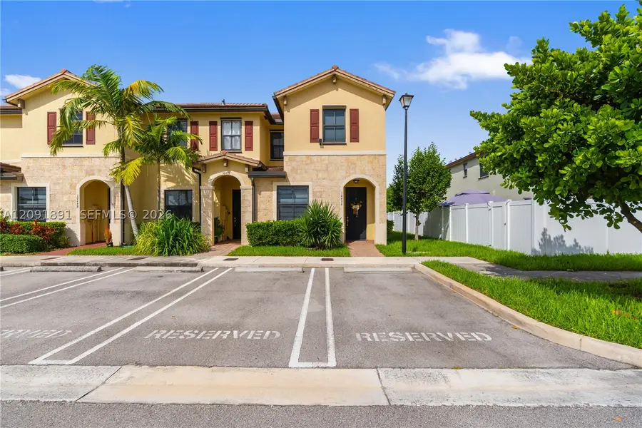 10496 W 33rd Ln, Hialeah, FL 33018 - #3