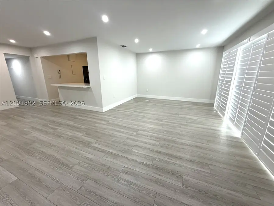 8104 SW 81st Pl, Miami, FL 33143 - #2