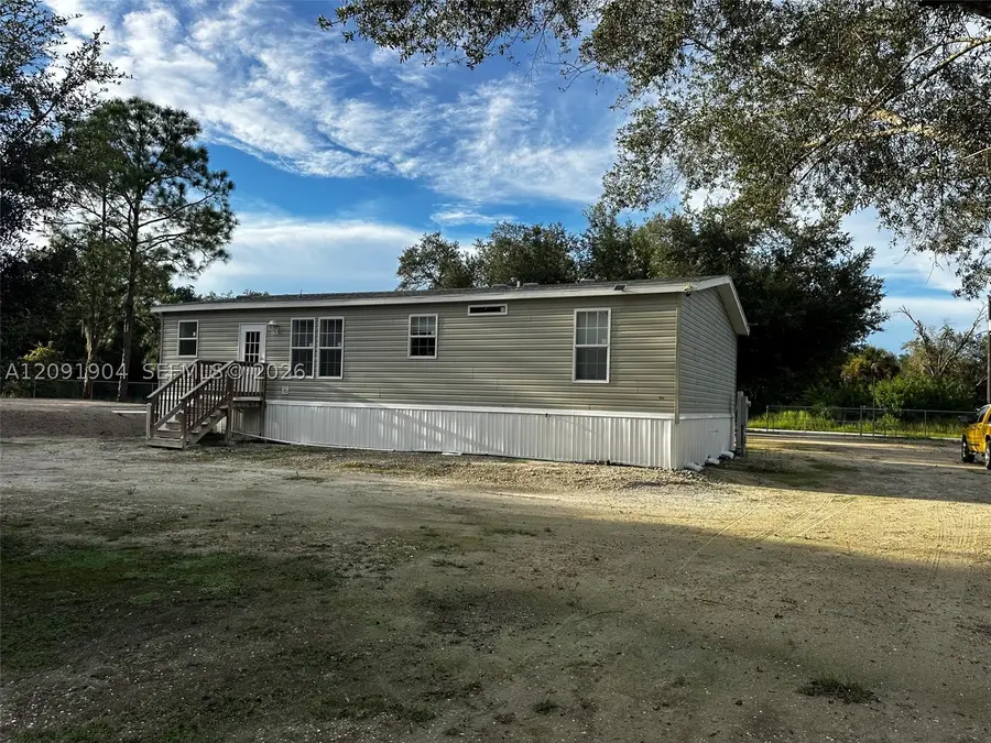 130 Ave Del Centro, Clewiston, FL 33440 - #3