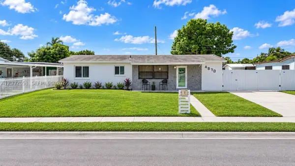 4870 NW 169th St, Miami Gardens, FL 33055
