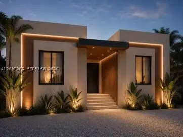 3075 NW 17th St, Miami, FL 33125 - #1