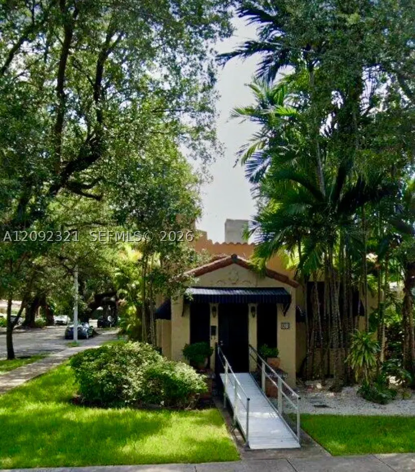 825 Madrid St, Coral Gables, FL 33134 - #1