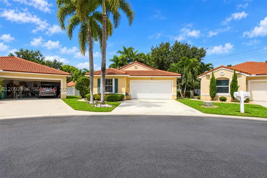 10937 NW 46th Dr, Coral Springs, FL 33076 - #2