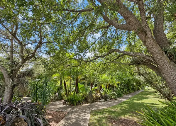 182 NW 16th St, Homestead, FL 33030