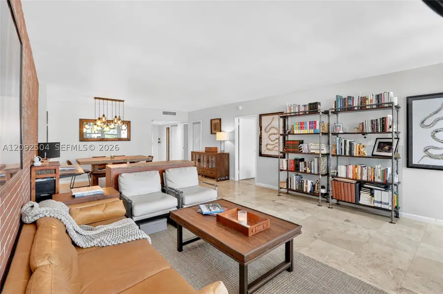 5700 Collins Ave #3M, Miami Beach, FL 33140 - #2