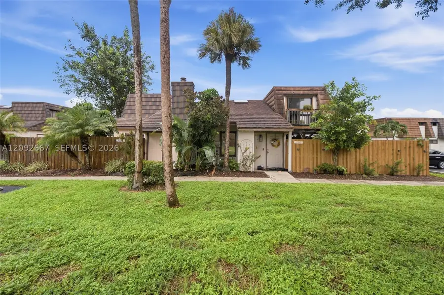4120 Palm Bay Cir, West Palm Beach, FL 33406 - #2