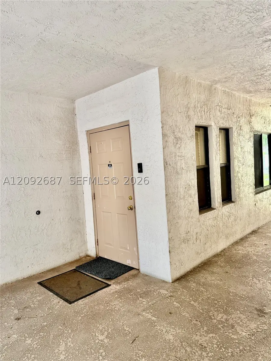4725 SW 62nd Ave #104, Davie, FL 33314 - #3