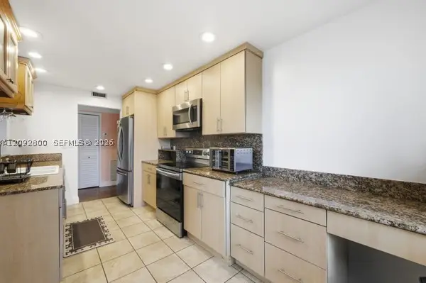 3800 Hillcrest Dr #523, Hollywood, FL 33021 - #3